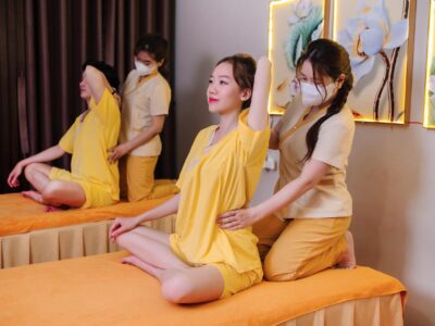 Massage thư giãn toàn thân 120 Phút (Thảo dược + Đá nóng lưng)